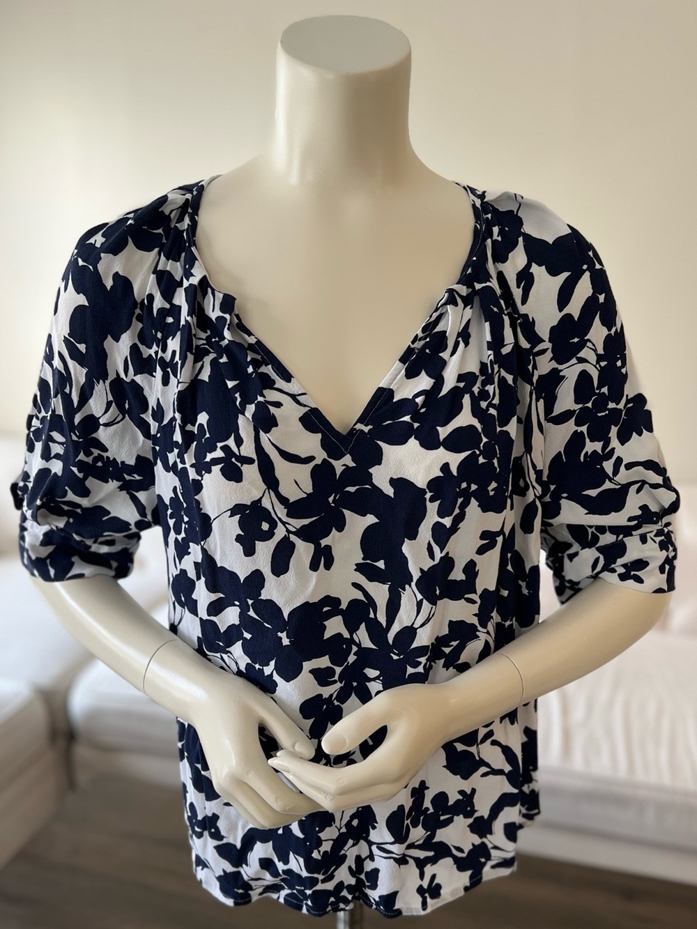 LOFT Navy Floral Flowy Dressy Summer Blouse Peasant Top